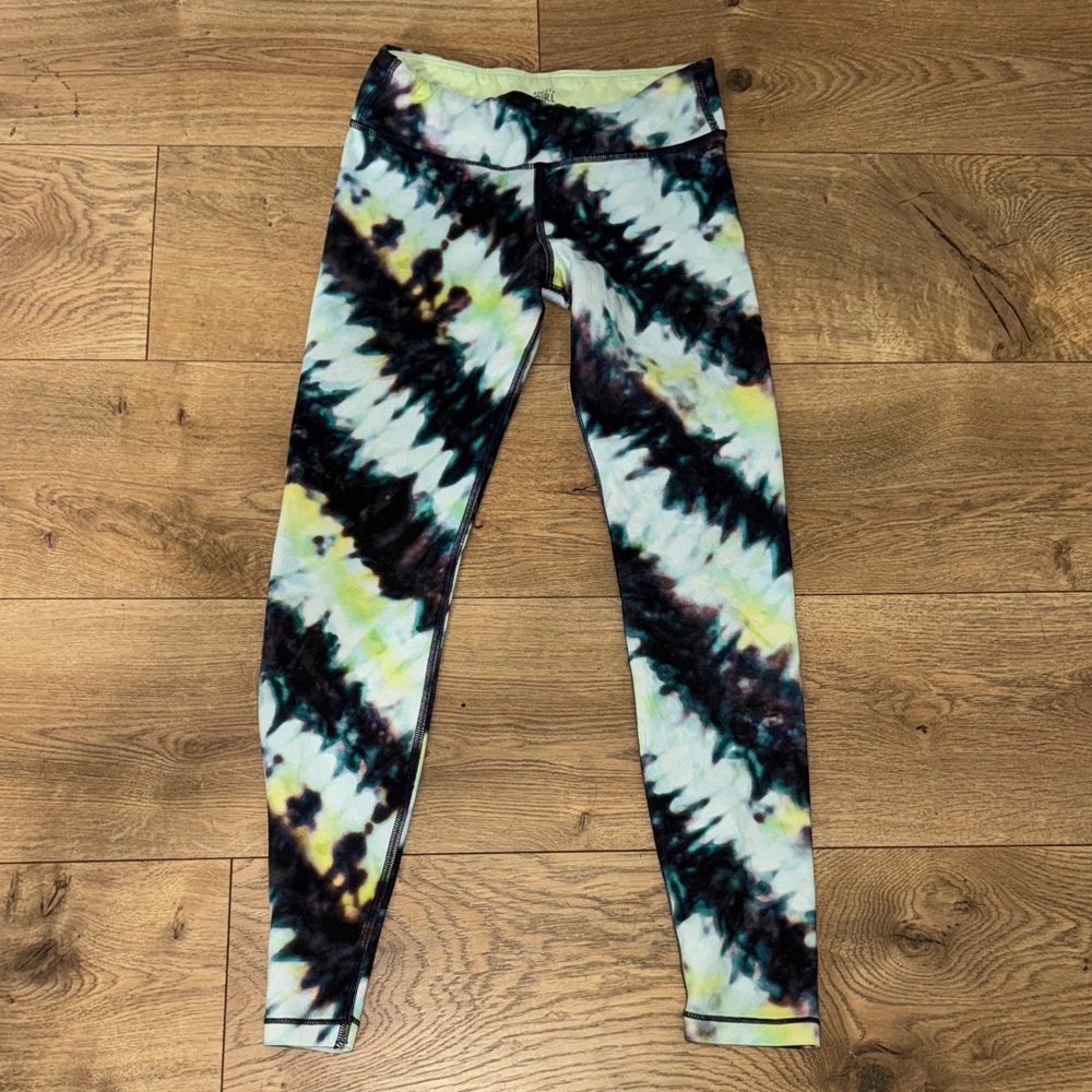 Athleta Girl Chroma Dye Chit Chat Leggings.